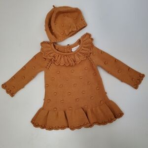 Knit dress with beret